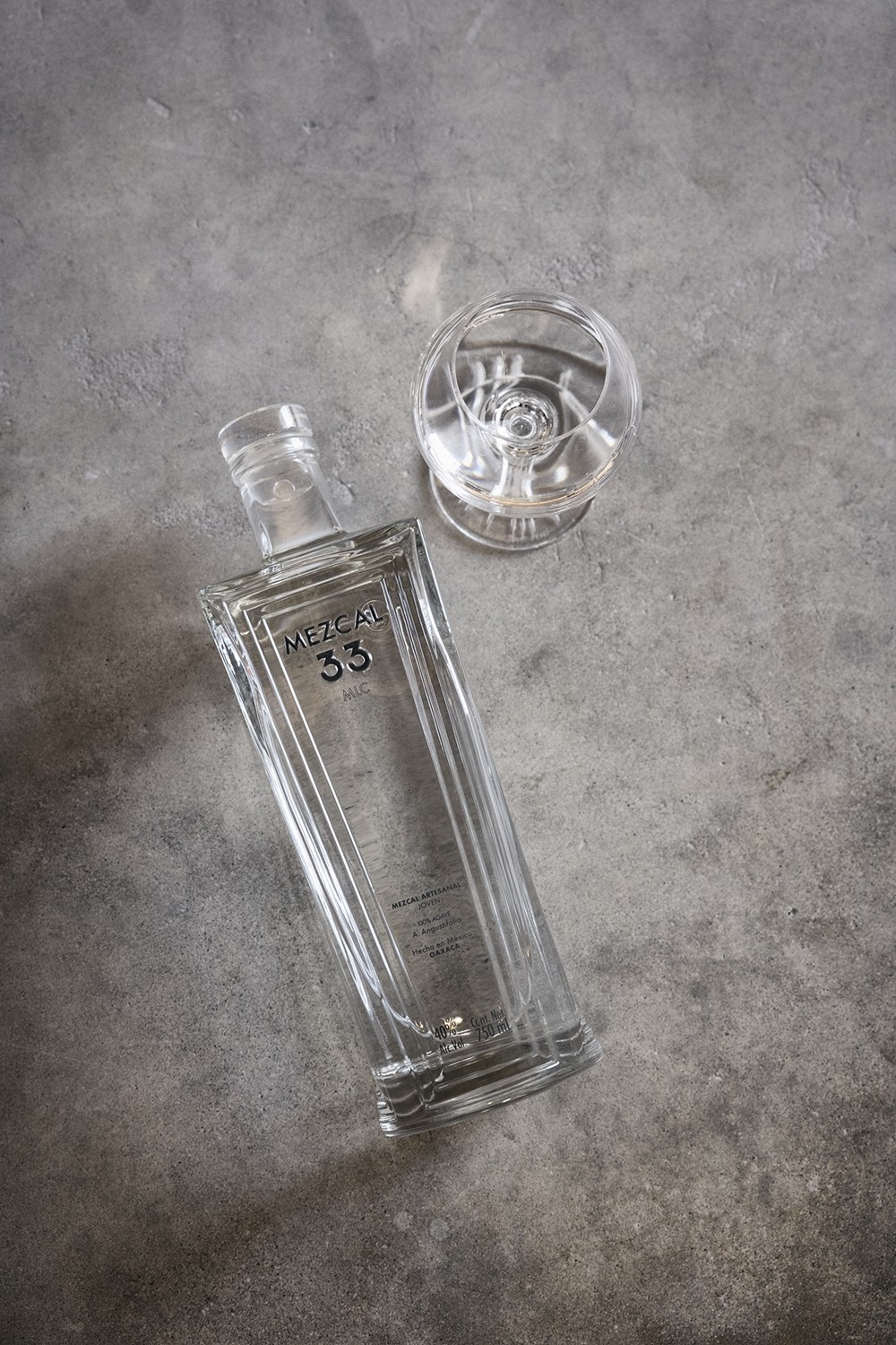 08_Mezcal_33_Producto_Ivan_de_la_Luz_Proyecto